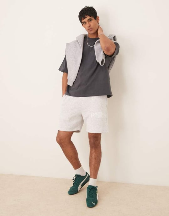 ASOS DESIGN jersey shorts set med tryck i grå melange - Image 4