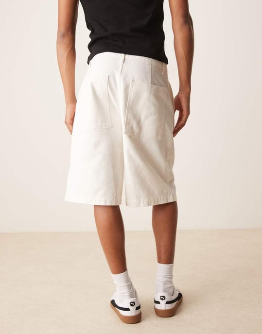 ASOS DESIGN koord lång denim cargo-jorts med dubbla veck i ecru - Image 3
