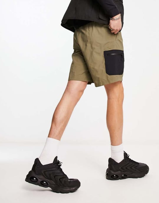 Columbia sommartorr kortbyxor i khaki - Image 2