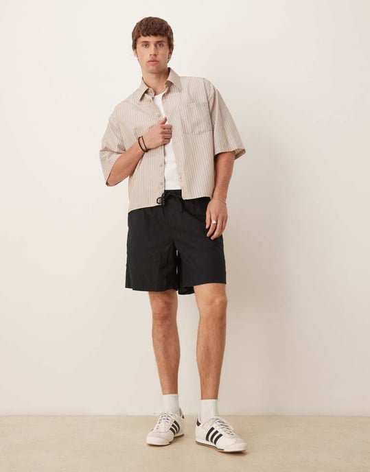 ASOS DESIGN breda linneblandade shorts i svart - Image 4