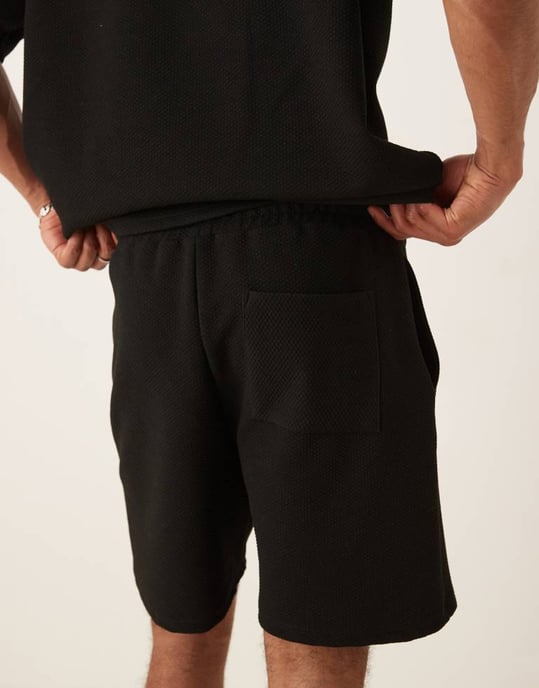 ASOS DESIGN koord slim tung texturerad shorts i svart - Image 4
