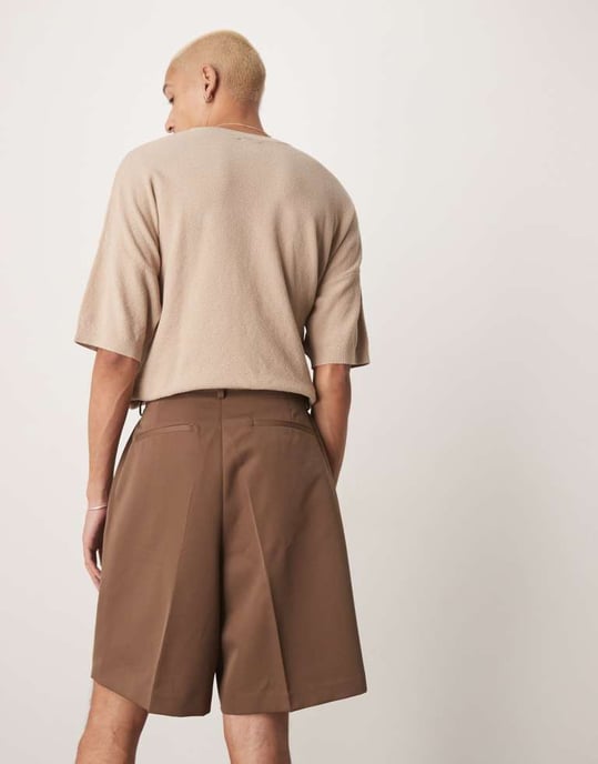 ASOS DESIGN smarta bermudashorts med framveck i brunt - Image 4