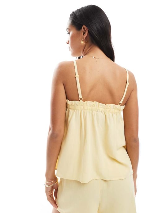 ASOS DESIGN linneblandning trapezaxelbandslinne i smörmjölk - Image 2