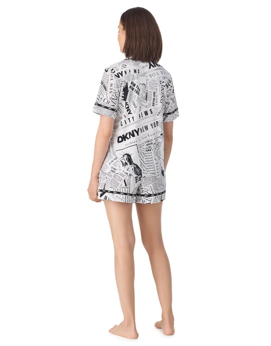 Short sleeve notch collar and boxer set in white newspaper - Image 2