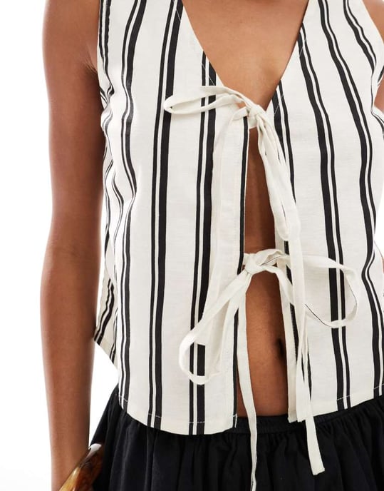 Wednesday's Girl stripe tie front top in white - Image 4