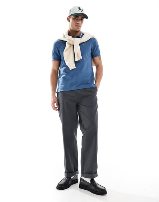 Farah Reeves kortärmad polo i blått med jacquardkrage - Image 3