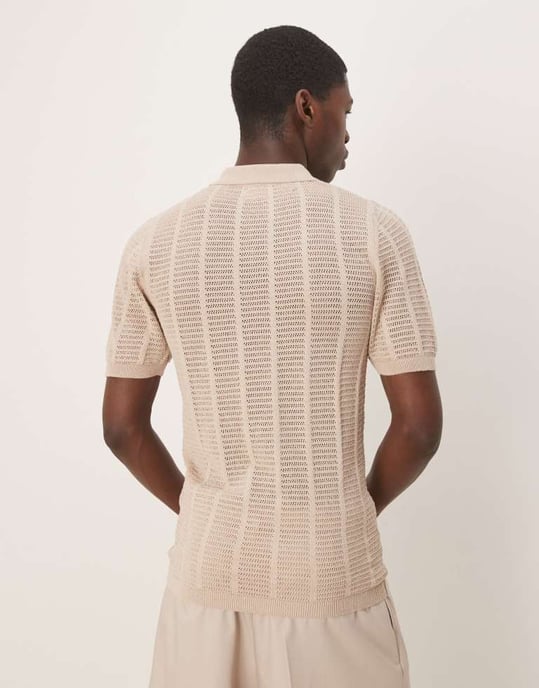 ASOS DESIGN texturerad polo i taupe - Image 4