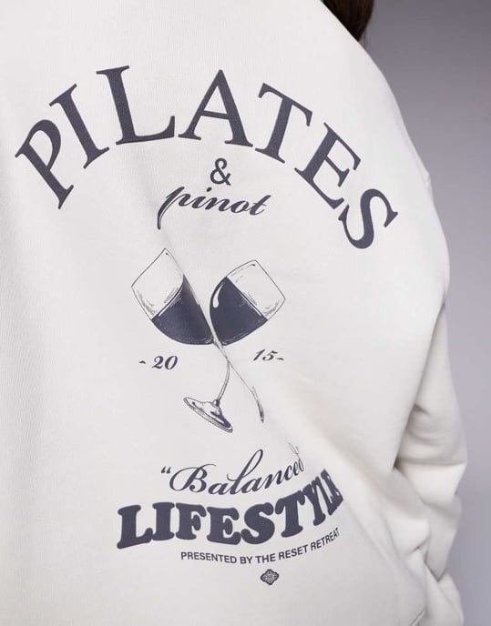 The Couture Club pilates och pinot knäpp polo jumper i off-white - Image 3