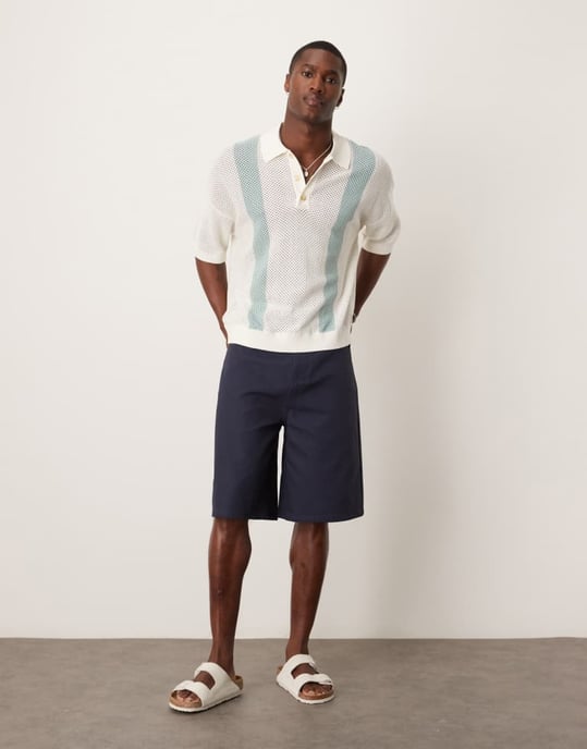 ASOS DESIGN oversized airtex-texturerad stickad polo i ecru med blå ränder - Image 2