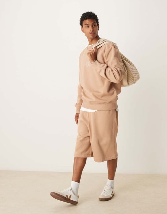 ASOS DESIGN tung sweatshirt med broderi i 400gsm i beige - BEIGE - Image 2