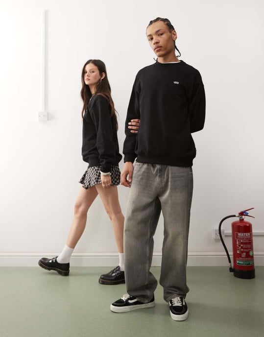 Vans oversized sweatshirt med vänster bröstlogo i svart - SVART - Image 4