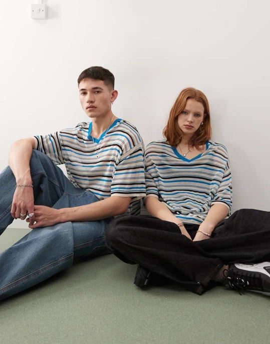 COLLUSION Unisex stickad polo med krage i randdetalj - Image 2