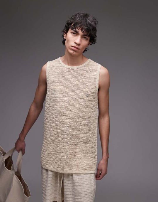 Topman avslappnad passform stickad texturärmlös topp i sten - Image 1