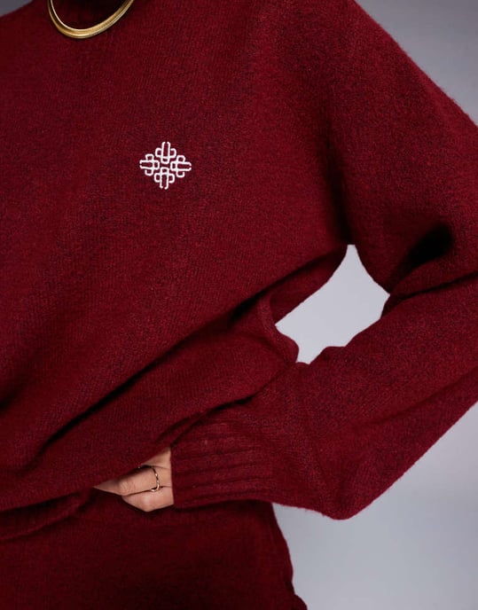 Couture Club koord oversized fluffig stickad tröja i burgundy - Image 2