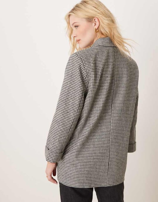 Abercrombie & Fitch slouchy dubbelknäppt blazer i svart rutigt - Image 4