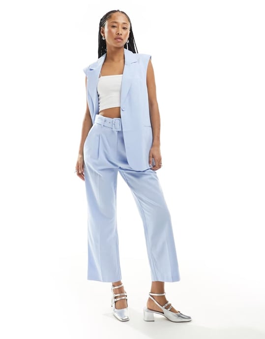 ASOS DESIGN ärmlös skräddarsydd blazer i linne i ljusblått - Image 3