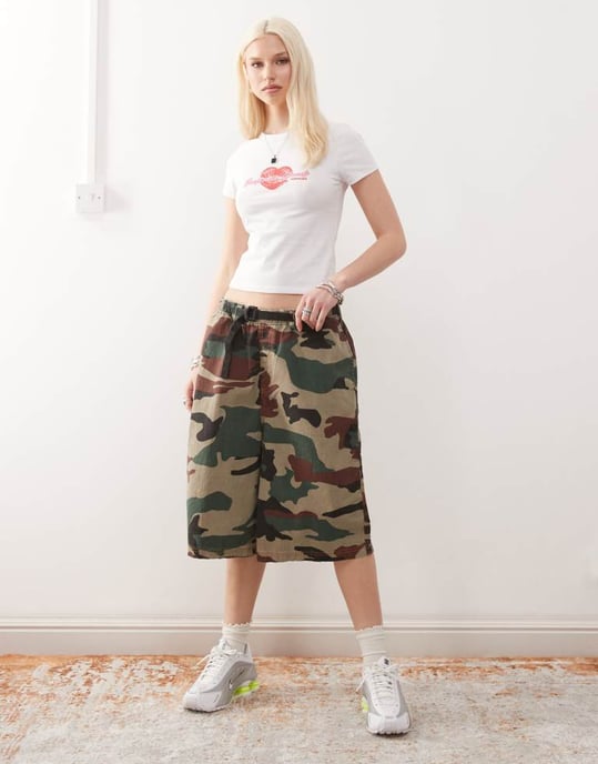 COLLUSION grafisk ö t-shirt - Image 2