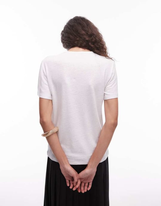 ARKET linneblandning avslappnad t-shirt i vit - Image 4