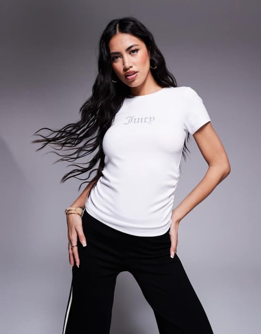 Juicy Couture diamante-logotyp rynkad t-shirt i vitt - Image 1