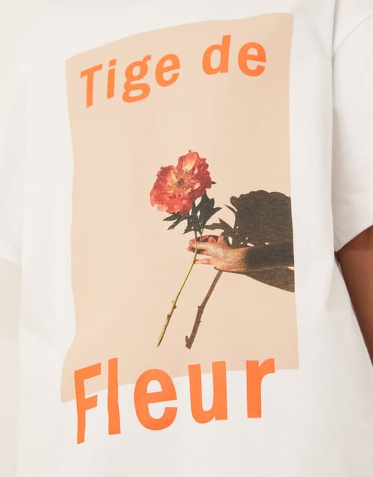 ASOS DESIGN oversized t-shirt med tige de fleur-grafik i vitt - Image 3