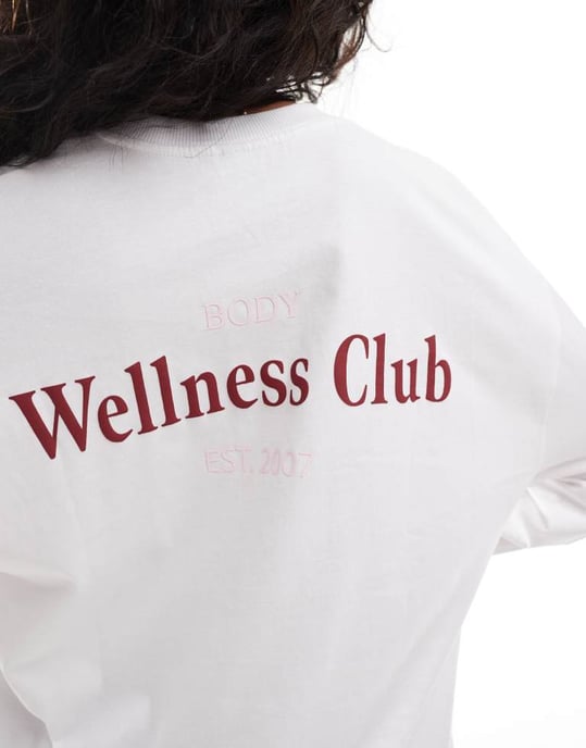 Cotton On långärmad wellness club grafisk crew i vitt - Image 3