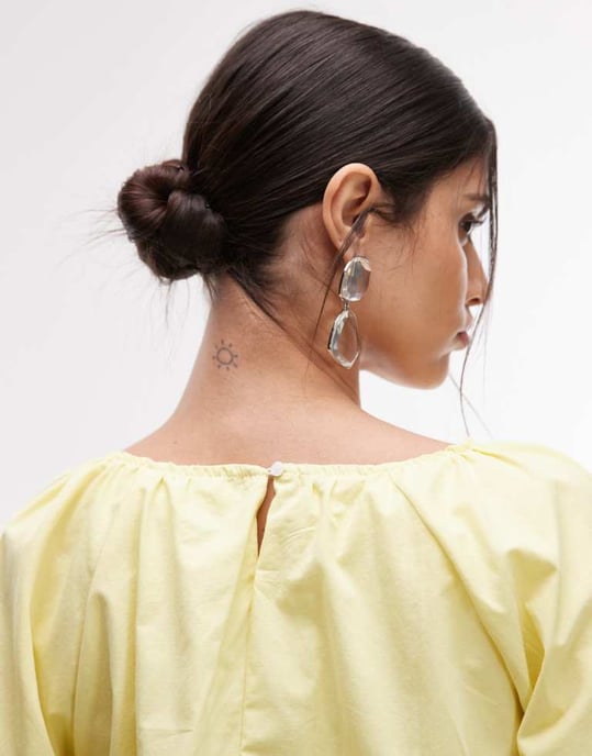 ASOS DESIGN blus med volym och bubbelkjol i citron - Image 4