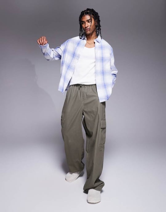 ASOS DESIGN boxy linneblandning regelbunden skjorta med ficka i blått och vitt - Image 3