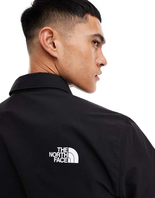 The North Face Murray kortärmad t-shirt med logga och ficka i svart - Image 2