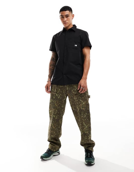 The North Face Murray kortärmad t-shirt med logga och ficka i svart - Image 3