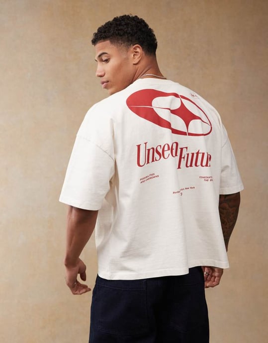 ASOS DESIGN boxy oversized tungt t-shirt med sänkt axel och ryggtryck i krämfärg - Image 4