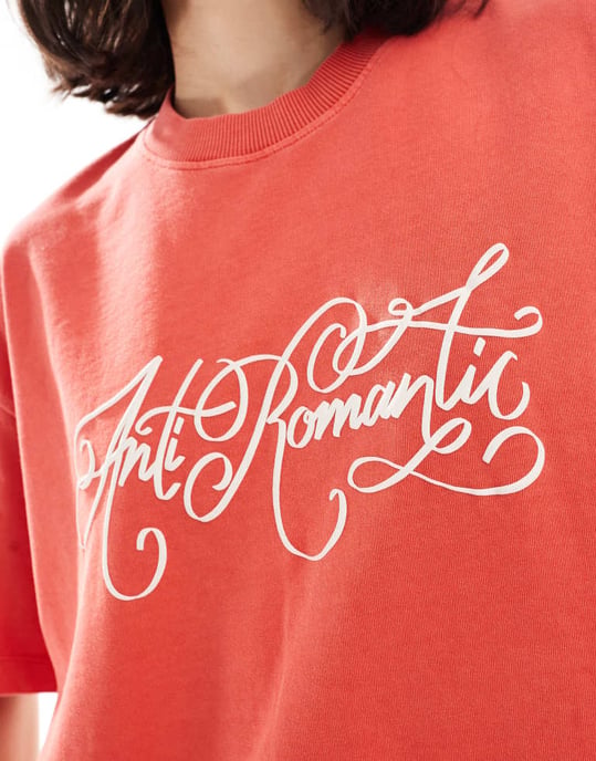 Cotton On anti-romantisk boxig grafisk t-shirt i röd - Image 3