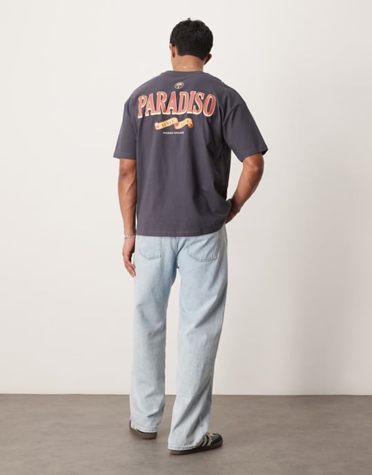 ASOS DESIGN överdimensionerad t-shirt med textgrafik i kolgrå - Image 1