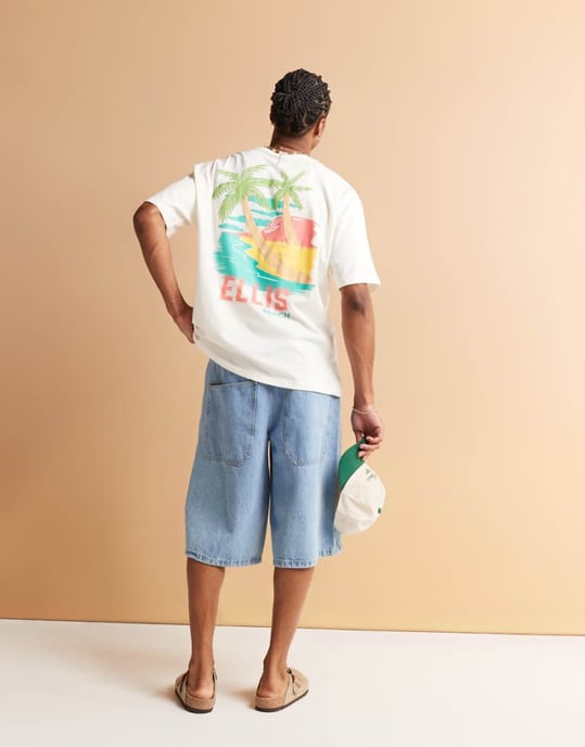 ASOS DESIGN överdimensionerad t-shirt med högsommar grafik i avblekt vitt - Image 1