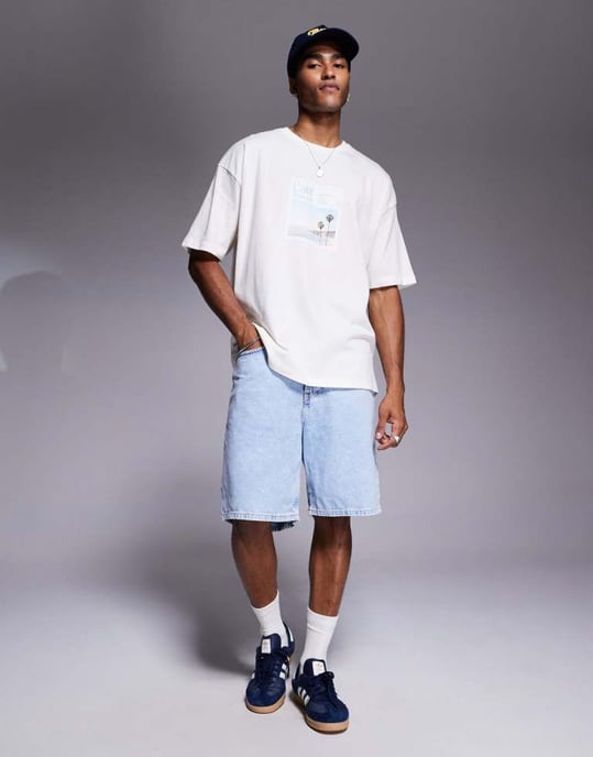 ASOS DESIGN oversized t-shirt med sommarmotiv fram och bak i off-white - Image 2