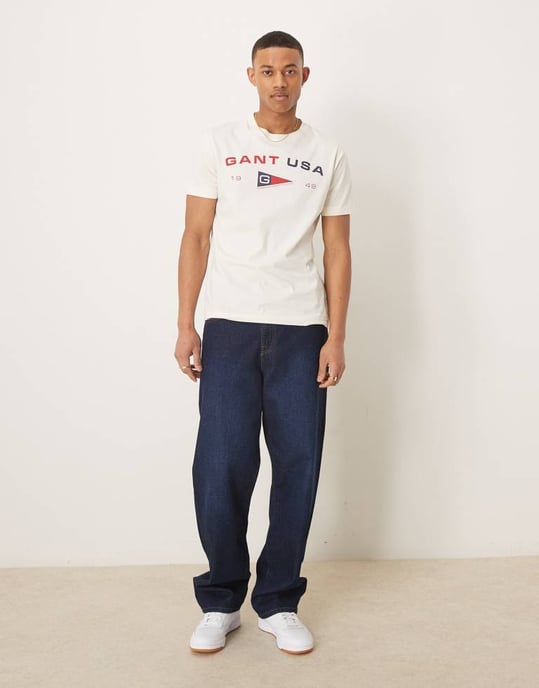 GANT t-shirt med USA-flagga tryck i krämfärg - Image 2