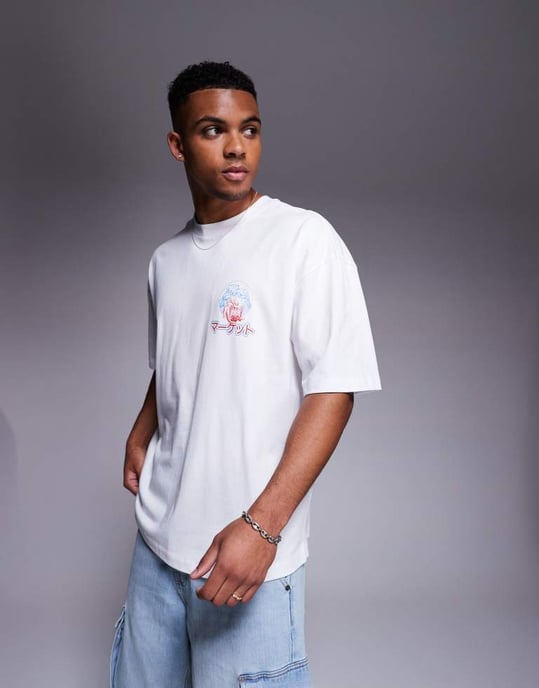 ASOS DESIGN oversized t-shirt med souvenirgrafik i vitt - Image 4