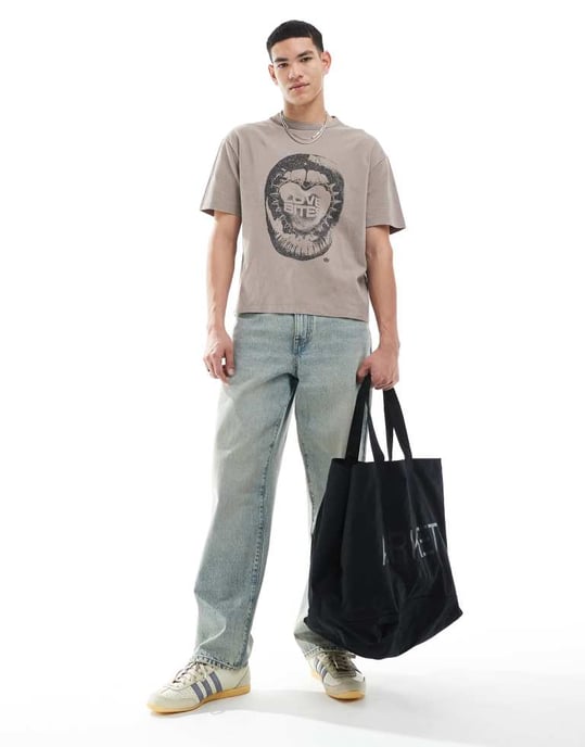 ASOS DESIGN tyngd boxy avslappnad t-shirt i tvättad grå med street-grafik - Image 3