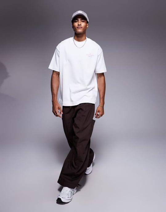 Couture Club oversized t-shirt i vitt med rosa tryck på bröstet och ryggen - Image 2