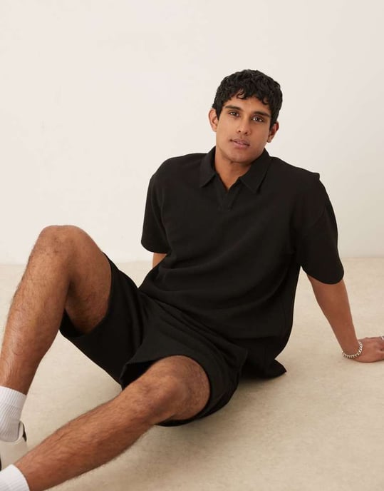 ASOS DESIGN koord oversized tungt texturerad polo i svart - Image 2