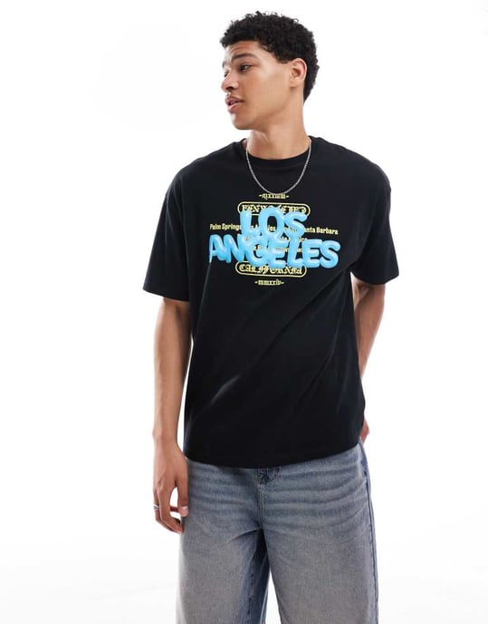 ASOS DESIGN oversized t-shirt med stadsgrafik framtill i svart - Image 3
