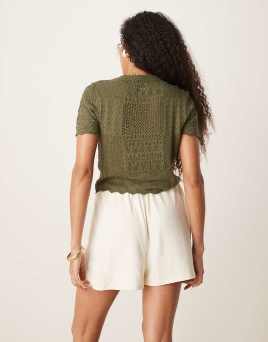 ASOS DESIGN patchwork stickad t-shirt med intresse - Image 3
