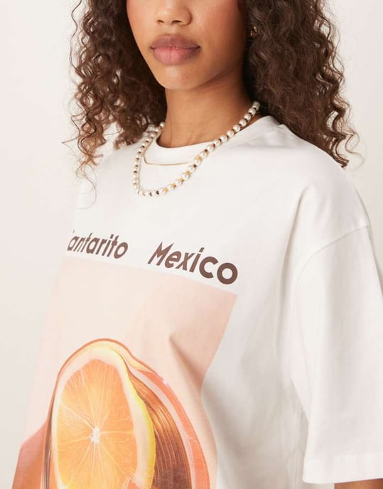 ASOS DESIGN oversized t-shirt med mexikansk cocktailgrafik i krämfärg - Image 3