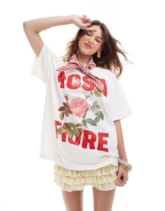ASOS DESIGN oversized t-shirt med rosa fiore-grafik i krämfärgad - Image 1