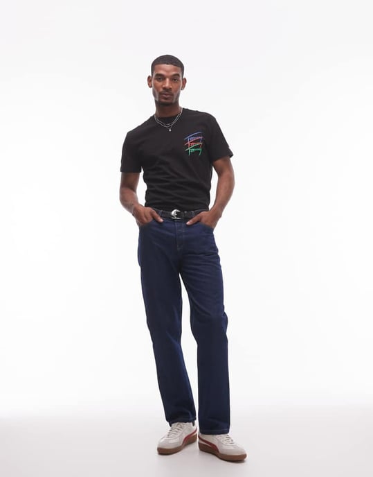 Tommy Jeans t-shirt med upprepat logotyptryck på ryggen i svart - Image 3