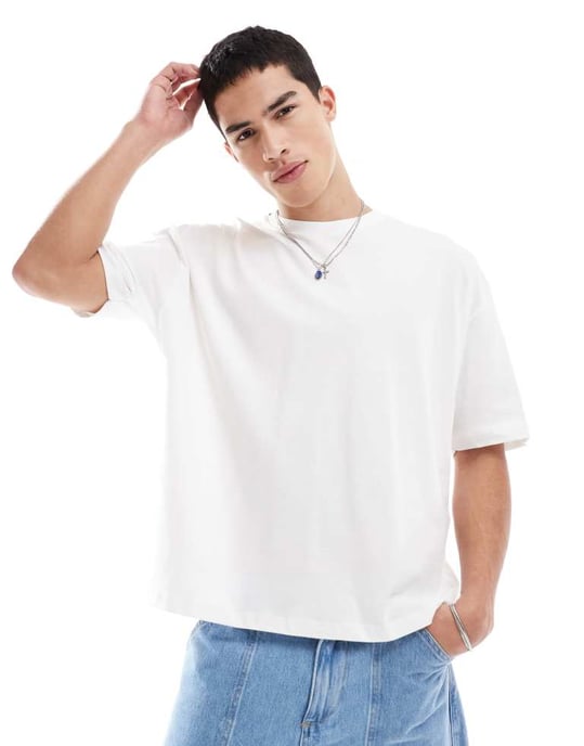 ASOS DESIGN boxy oversized t-shirt med sportgrafik i vitt - Image 3