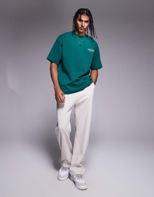 The Couture Club oversized t-shirt i grönt med tryck på bröstet och ryggen - Image 3