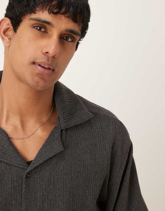 ASOS DESIGN boxig oversized strukturerad skjorta i khaki - Image 4