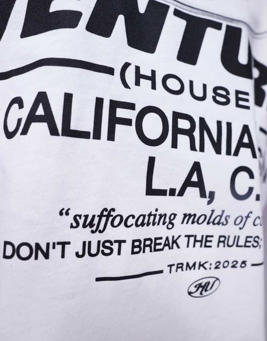 ASOS DESIGN boxig oversized t-shirt med textgrafik i vitt - Image 3