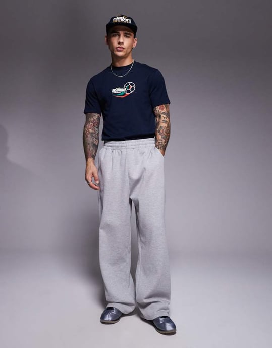 ASOS DESIGN boxy oversized t-shirt med Italia sportgrafik i marinblått - Image 2