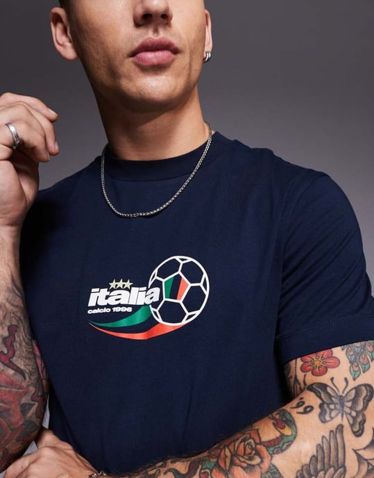 ASOS DESIGN boxy oversized t-shirt med Italia sportgrafik i marinblått - Image 3